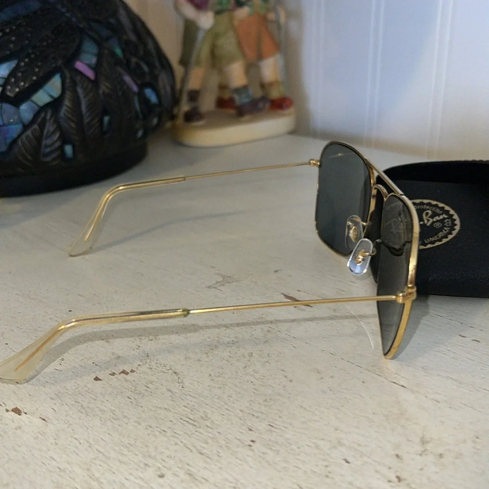 Vintage Ray Ban Aviator sunglasses Bausch & Lomb
